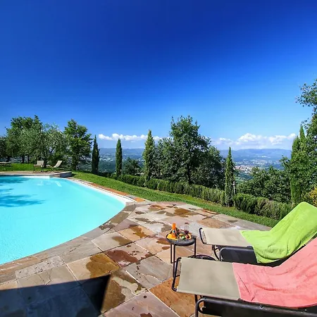 Detached For 6 Pers With Outdoor Swimming Pool Dom wakacyjny