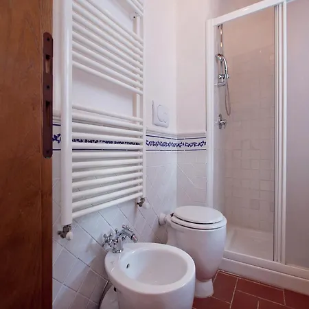 Tatil Evi Detached For 6-pers With Outdoor Swimming Pool *